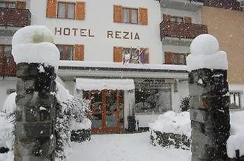 Rezia Hotel Chiesa in Valmalenco 3*,