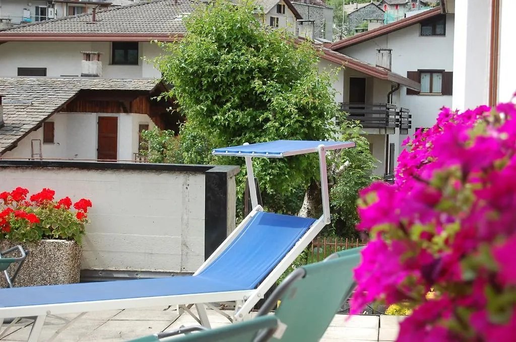 Rezia Hotel Chiesa in Valmalenco Italy